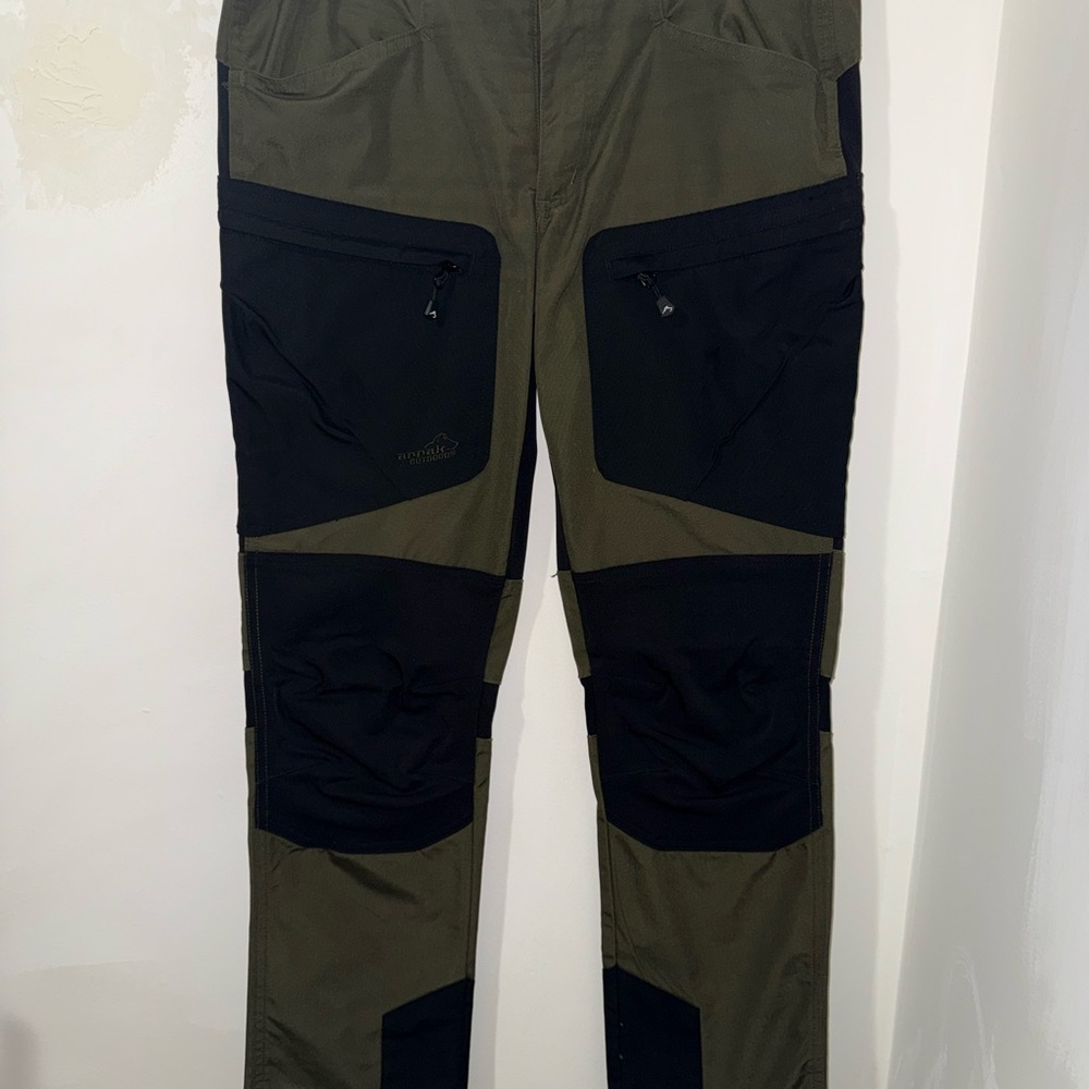 ARRAK OUTDOORS ACTIVE STRETCH PANTS LADY GREEN(SHORT) SIZE 40
Minimal Wear - Picture 9 of 14